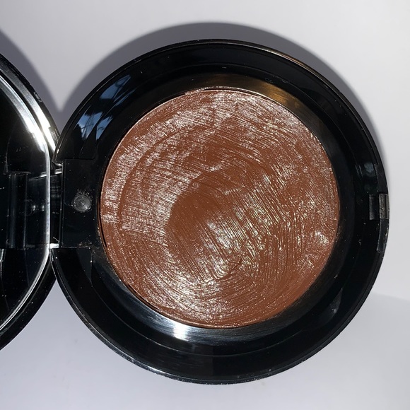 10 Espresso Skin Moisture Compact Foundation - Picture 4 of 11
